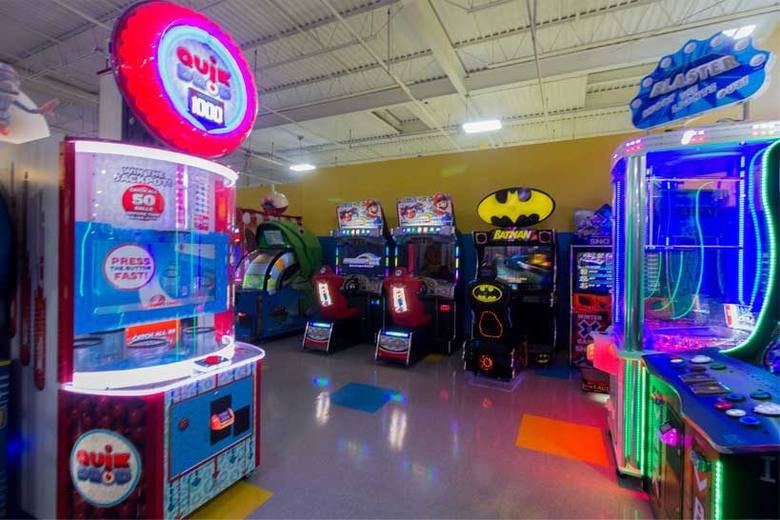 Row of arcade games